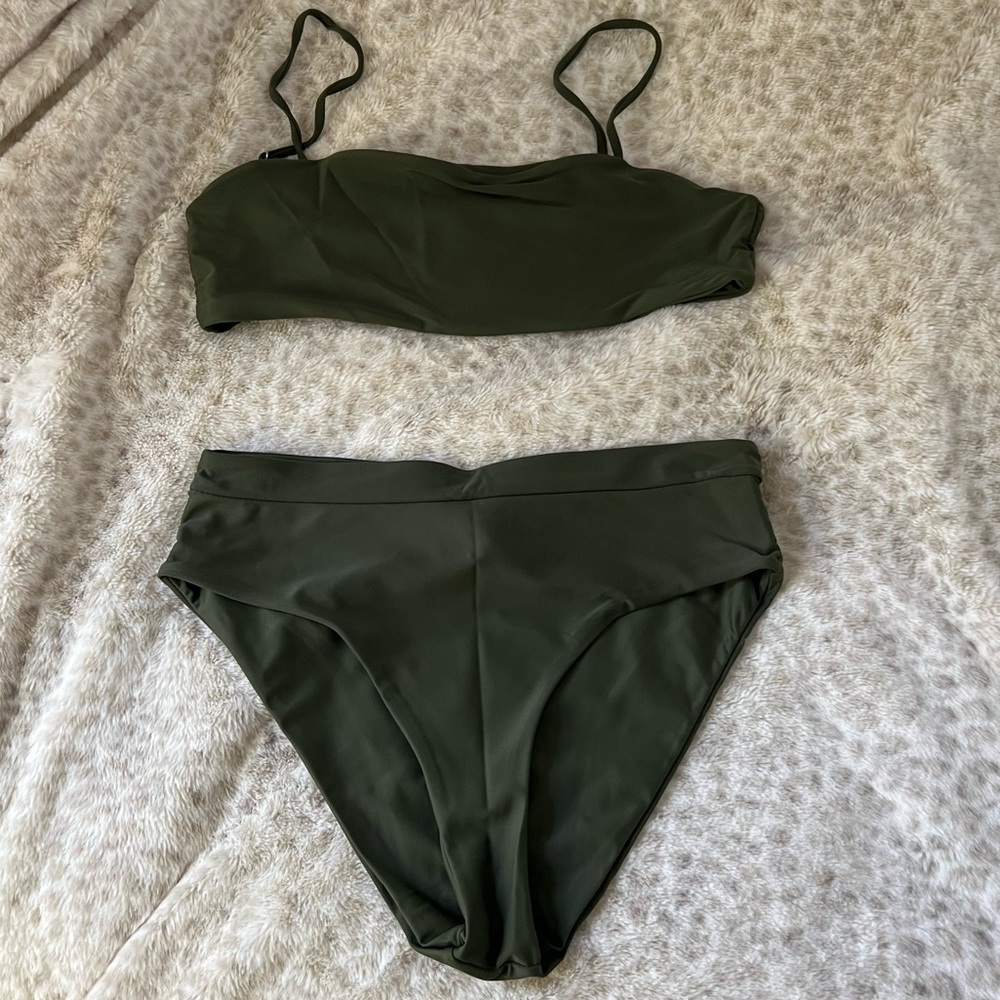 Forest green 2 piece bathing suit